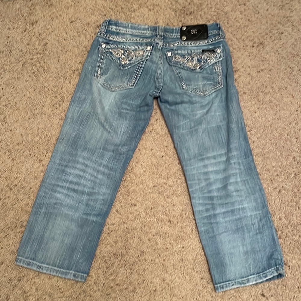 Miss Me Jean Capris!